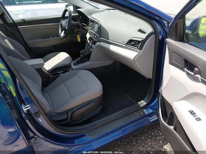 2019 HYUNDAI ELANTRA SE