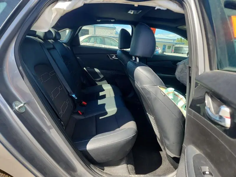 2024 KIA FORTE GT LINE  