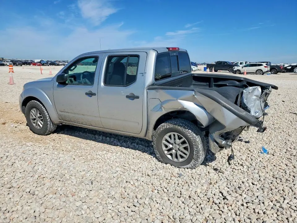 2016 NISSAN FRONTIER SV  
