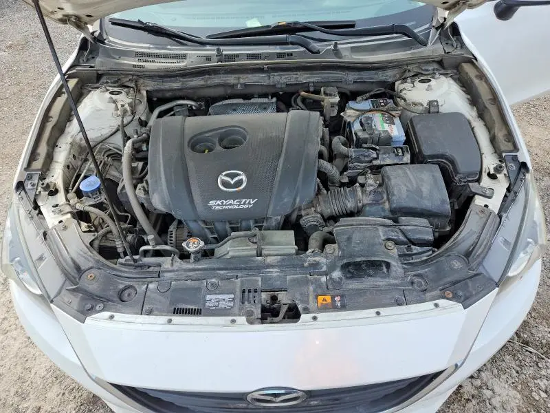 2015 MAZDA 3 TOURING  