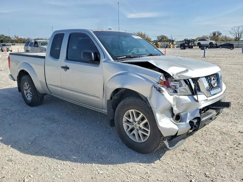 2015 NISSAN FRONTIER S  