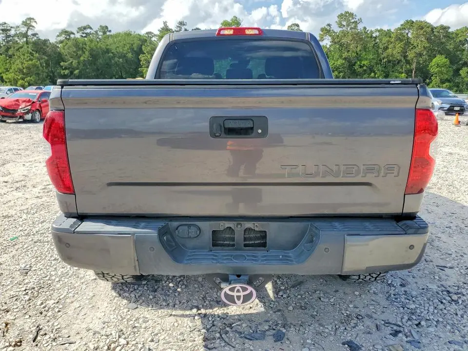 2019 TOYOTA TUNDRA SR5  