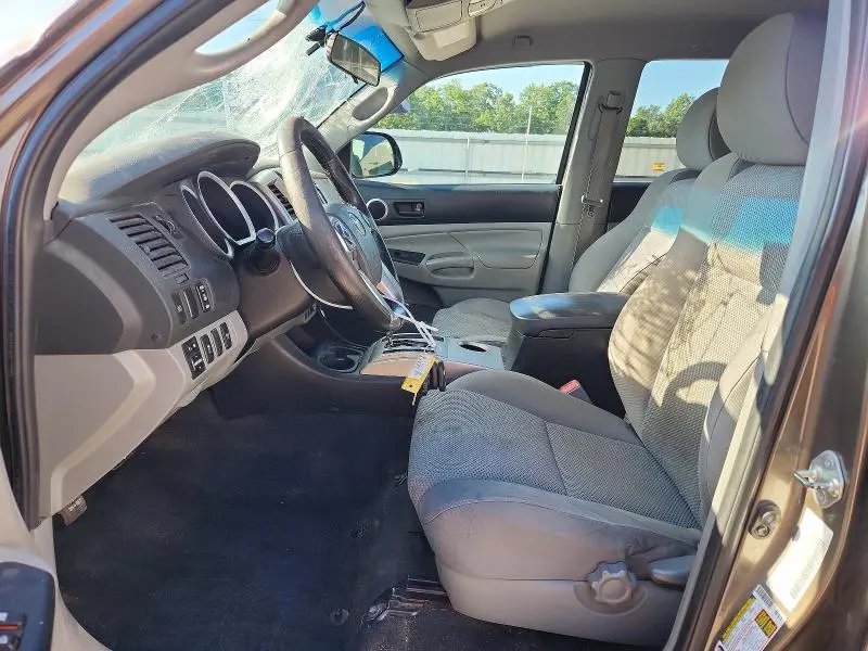 2015 TOYOTA TACOMA V6  