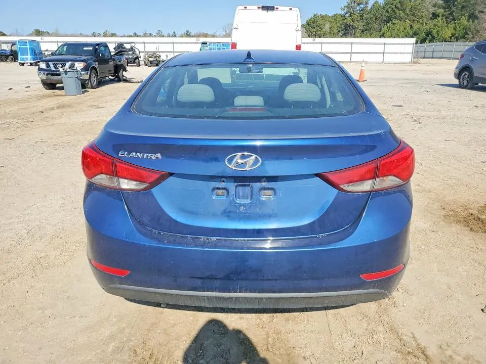 2015 HYUNDAI ELANTRA SE  