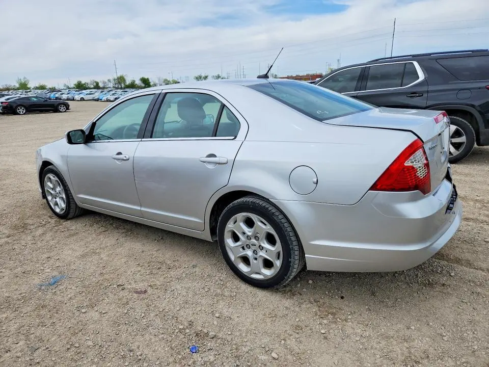 2011 FORD FUSION SE  