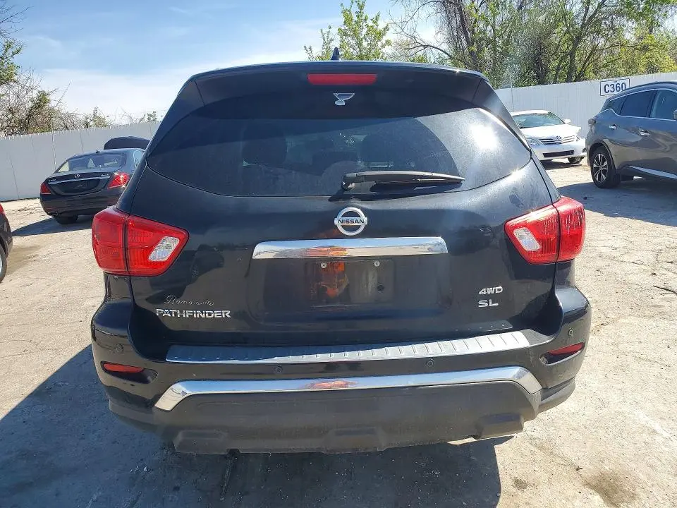 2020 NISSAN PATHFINDER SL  