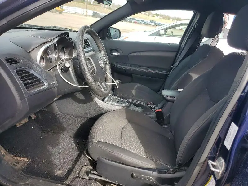 2013 DODGE AVENGER SE  