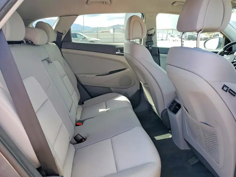 2017 HYUNDAI TUCSON SPORT  
