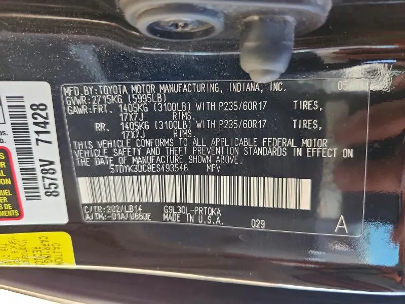 2014 TOYOTA SIENNA XLE 8-PASSENGER  