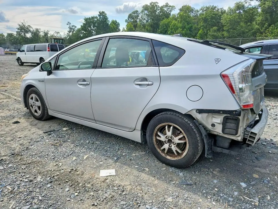 2010 TOYOTA PRIUS II  