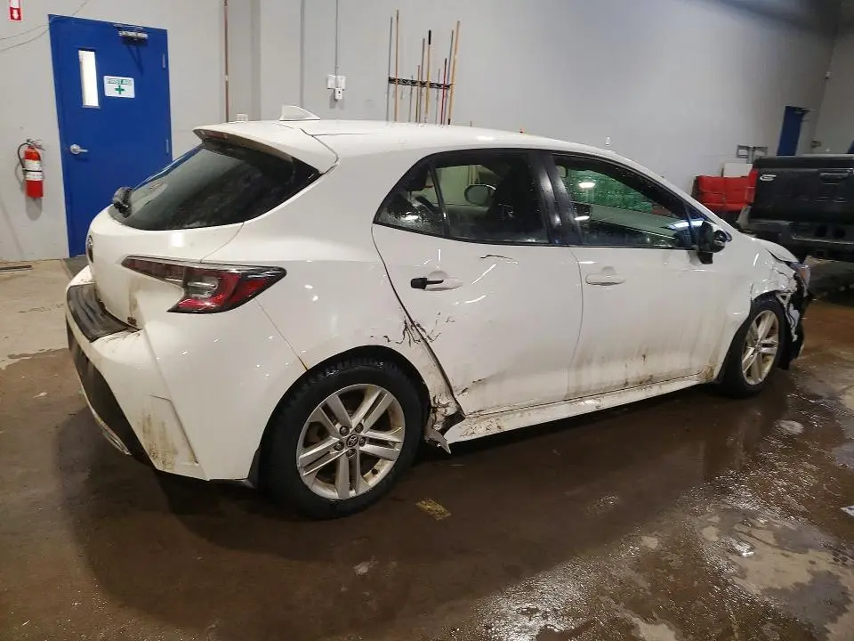 2019 TOYOTA COROLLA SE  
