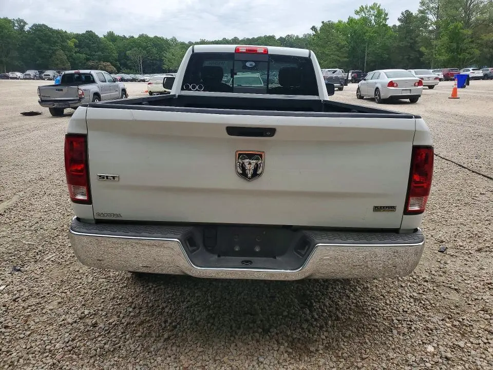 2013 RAM 1500 SLT  