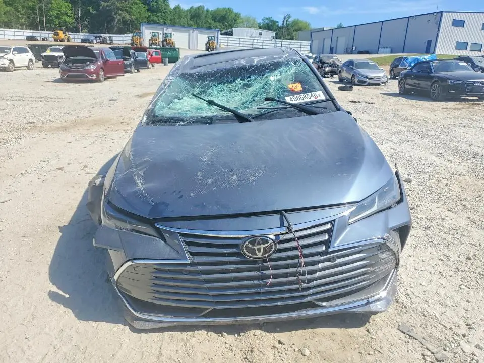 2019 TOYOTA AVALON LIMITED  