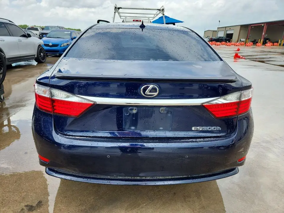 2013 LEXUS ES 300H  