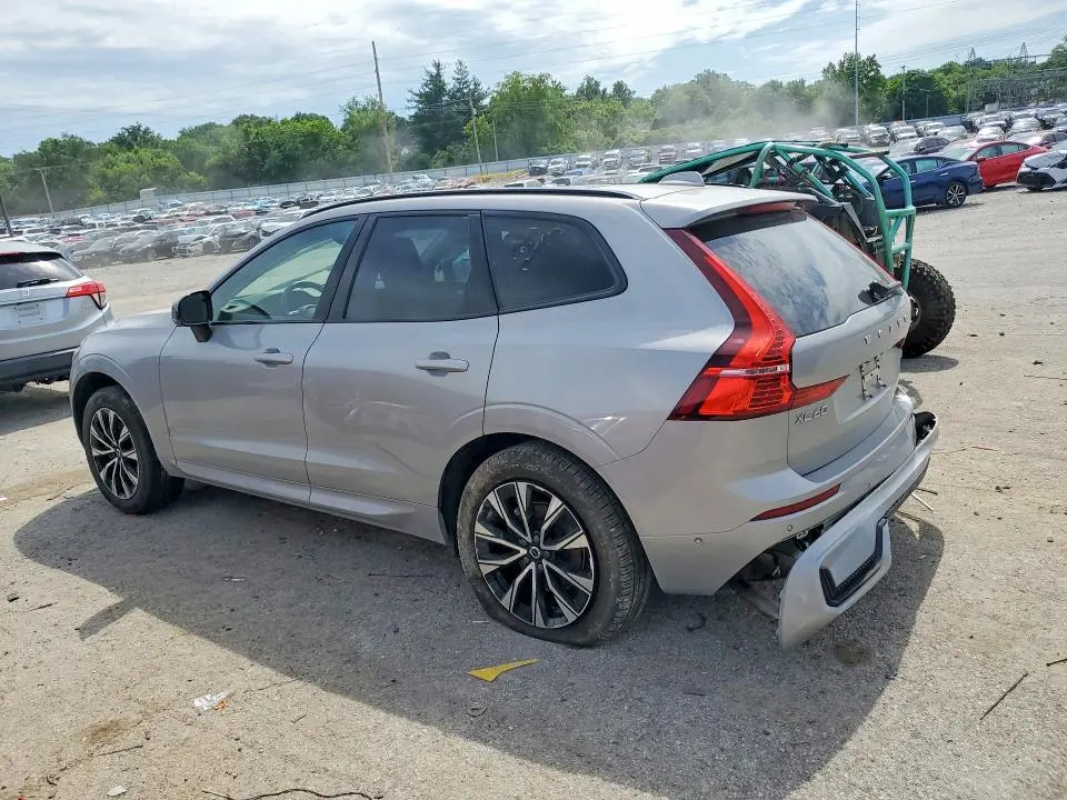 2025 VOLVO XC60 PLUS  