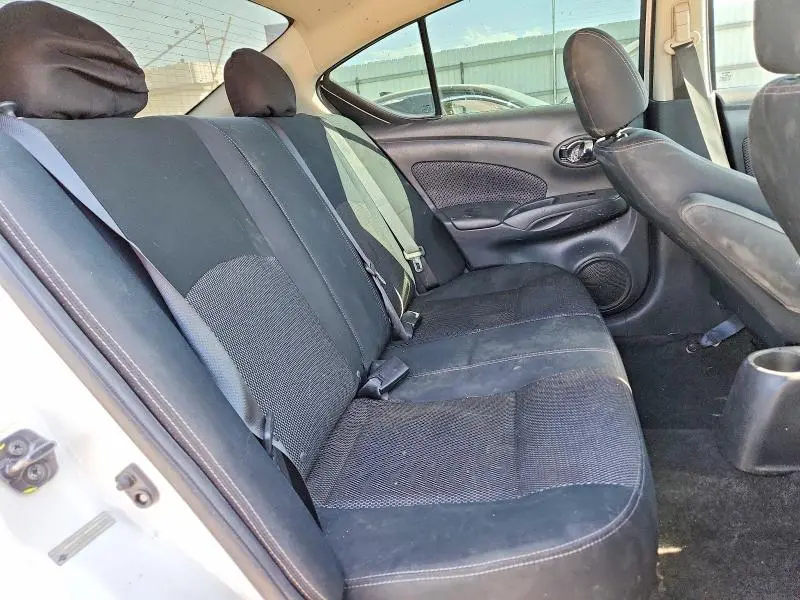 2019 NISSAN VERSA SV  