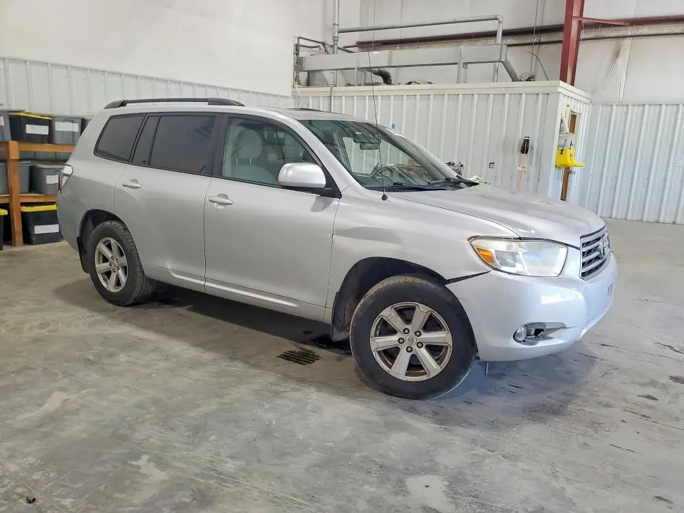 2010 TOYOTA HIGHLANDER BASE  