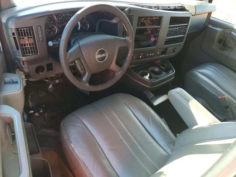 2020 GMC SAVANA G3500 LS  
