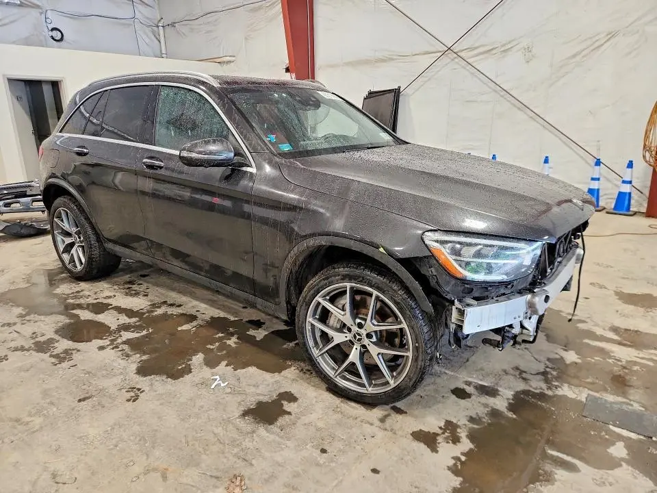 2020 MERCEDES-BENZ GLC 300 4MATIC  
