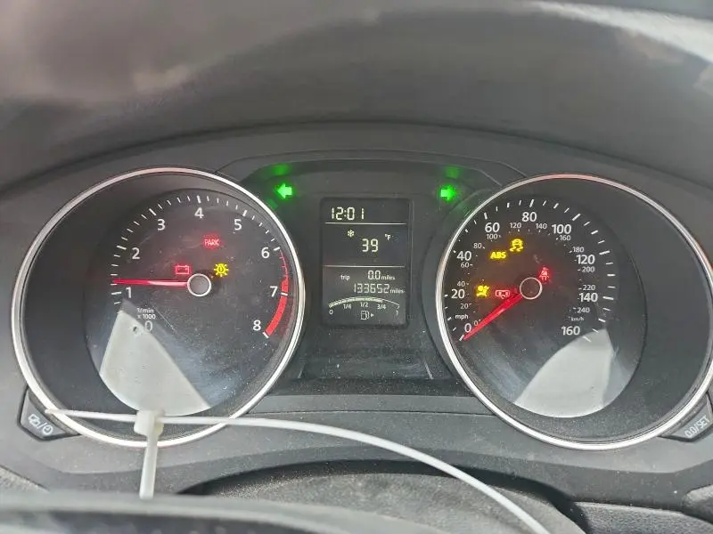 2015 VOLKSWAGEN JETTA BASE  