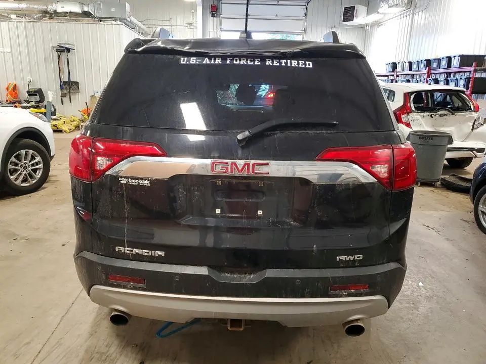 2017 GMC ACADIA SLE  