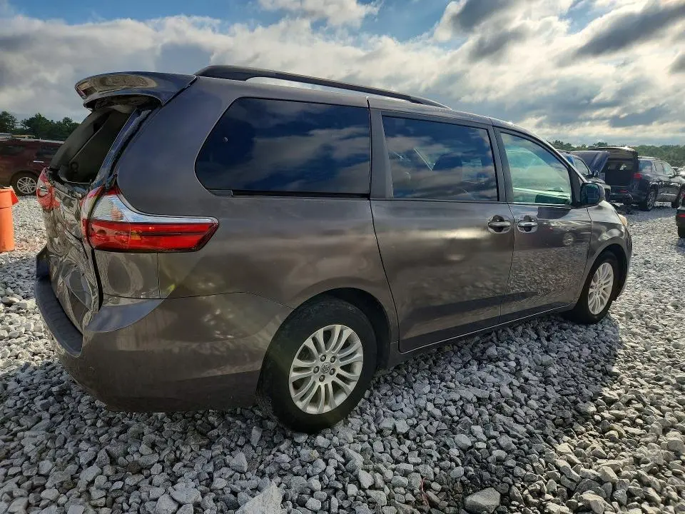 2015 TOYOTA SIENNA XLE 8-PASSENGER  