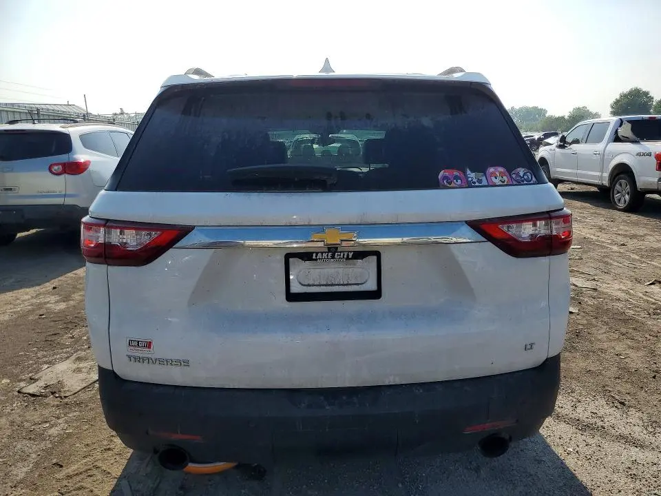 2020 CHEVROLET TRAVERSE LT  