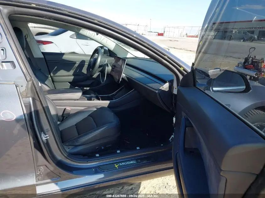 2018 TESLA MODEL 3 LONG RANGE/PERFORMANCE