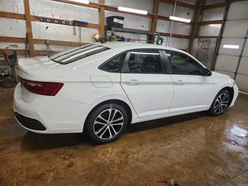 2025 VOLKSWAGEN JETTA SPORT  