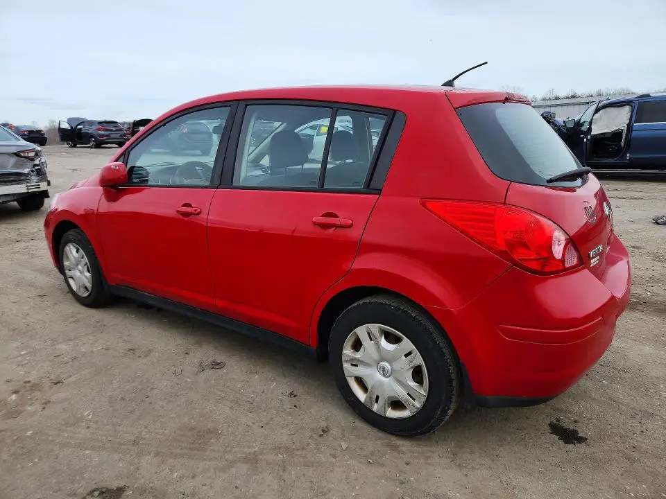 2010 NISSAN VERSA   