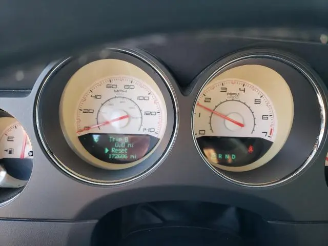 2013 DODGE CHALLENGER SXT  