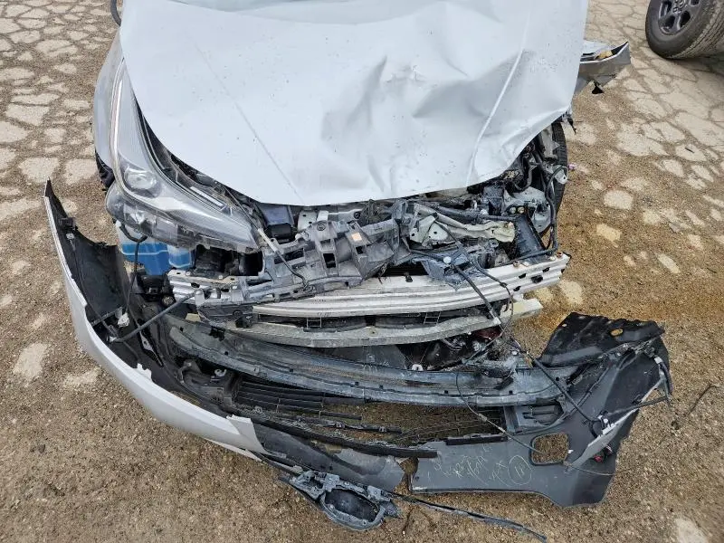 2019 TOYOTA PRIUS LE  