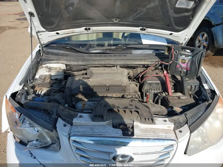 2010 HYUNDAI ELANTRA GLS