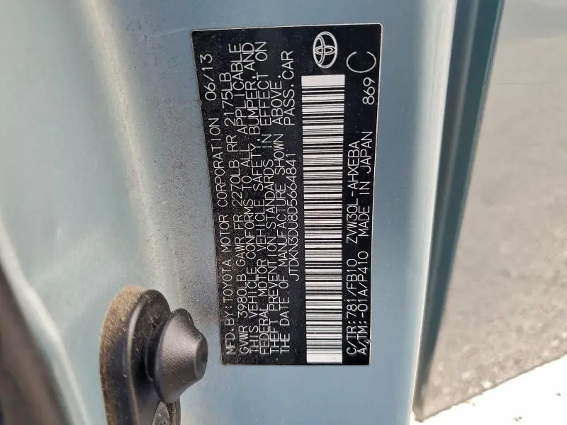 2013 TOYOTA PRIUS   