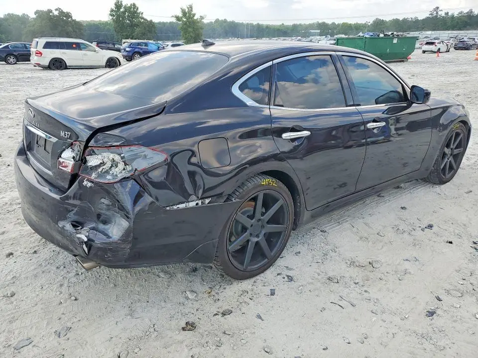 2011 INFINITI M37 BASE  