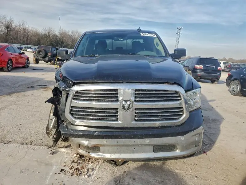 2018 RAM 1500 SLT  