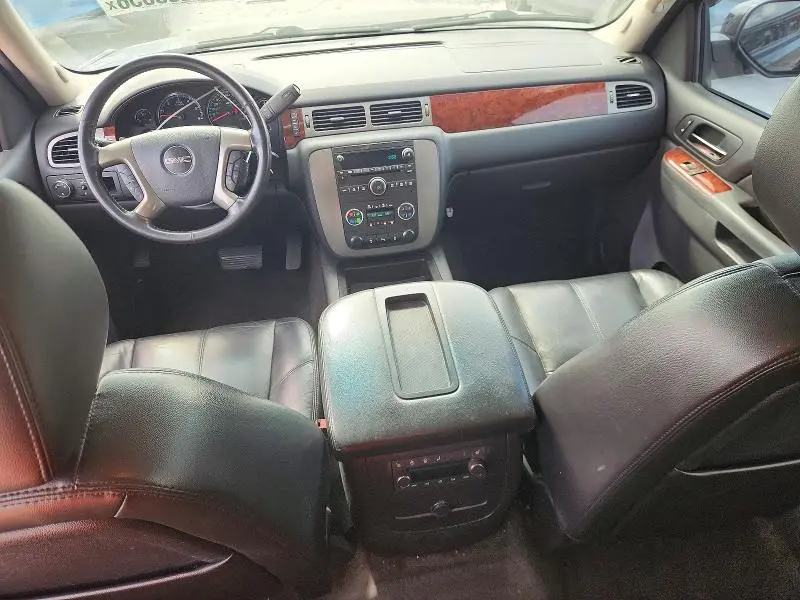 2012 GMC YUKON XL C1500 SLT  