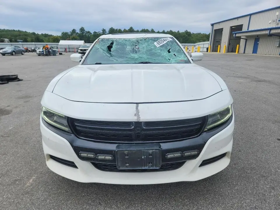 2019 DODGE CHARGER SXT  