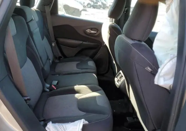 2015 JEEP CHEROKEE SPORT  