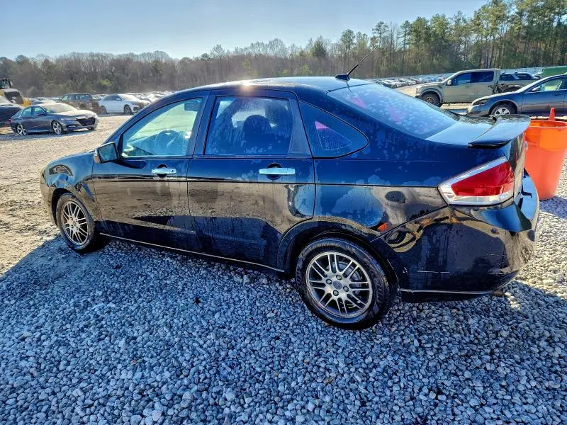 2010 FORD FOCUS SE  
