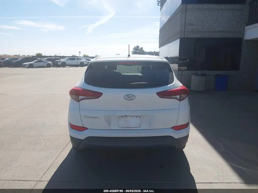 2018 HYUNDAI TUCSON SE