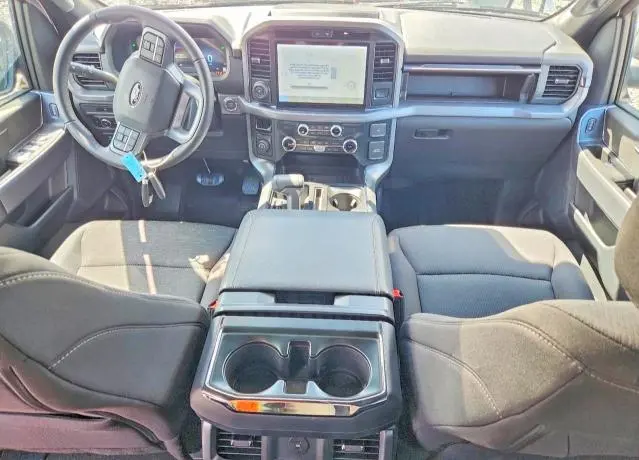 2025 FORD F150 XLT  