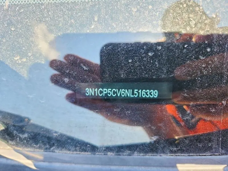 2022 NISSAN KICKS SV  