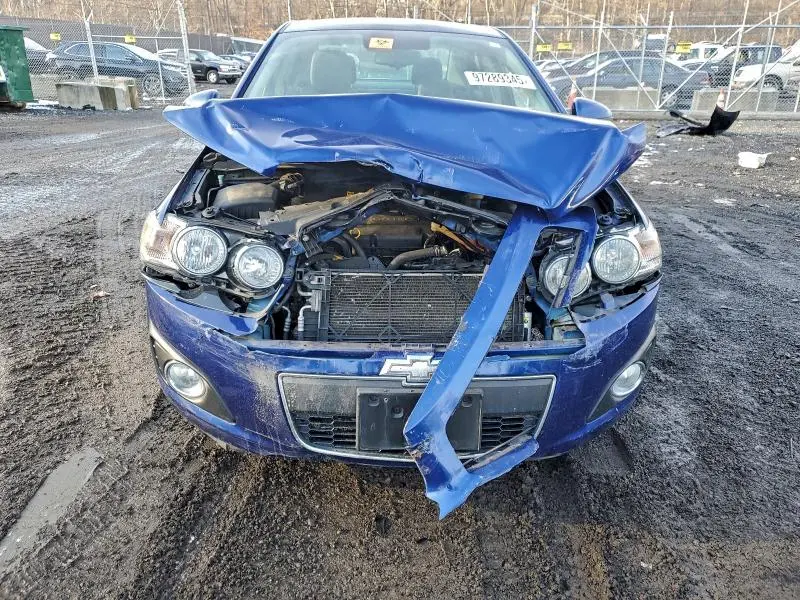 2014 CHEVROLET SONIC LT  