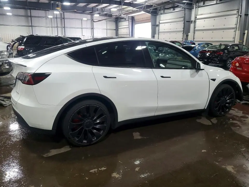 2022 TESLA MODEL Y   