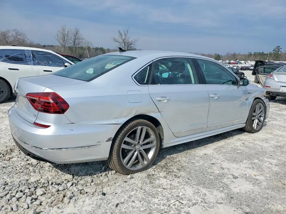 2017 VOLKSWAGEN PASSAT R-LINE  