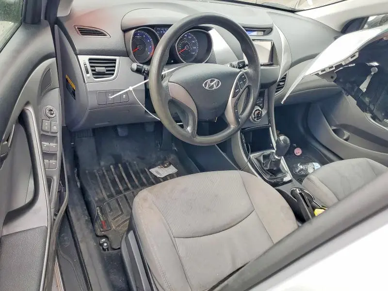 2013 HYUNDAI ELANTRA   