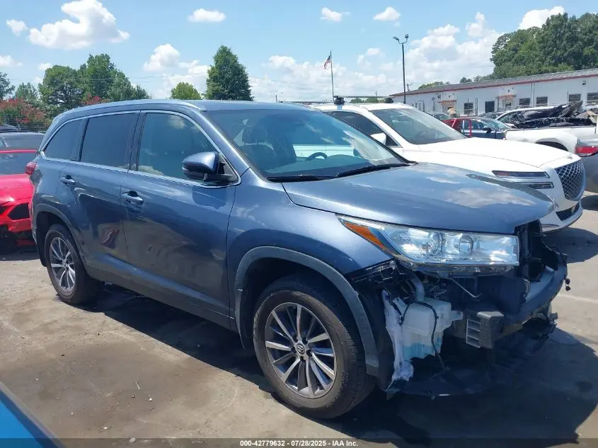 2019 TOYOTA HIGHLANDER XLE