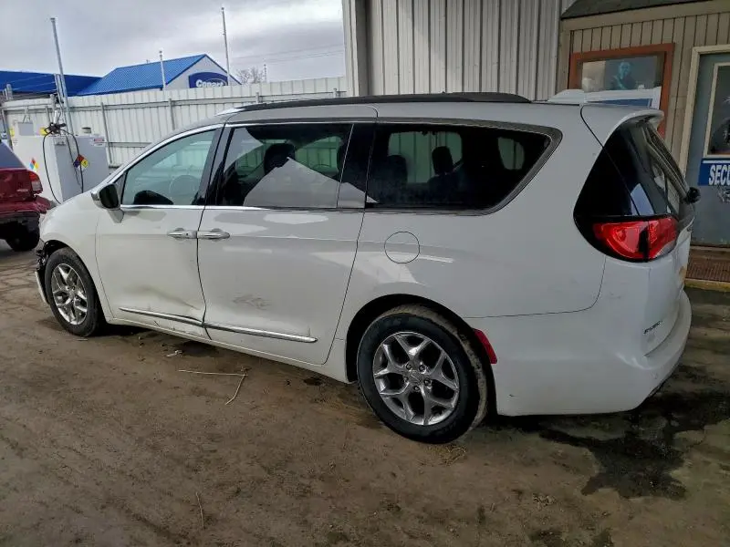 2018 CHRYSLER PACIFICA LIMITED  