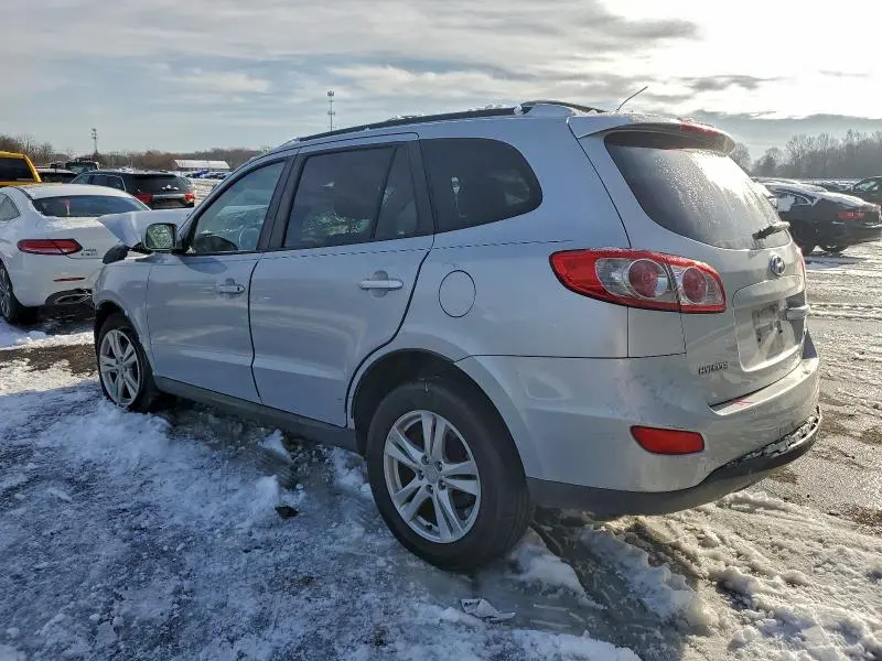 2010 HYUNDAI SANTA FE SE  